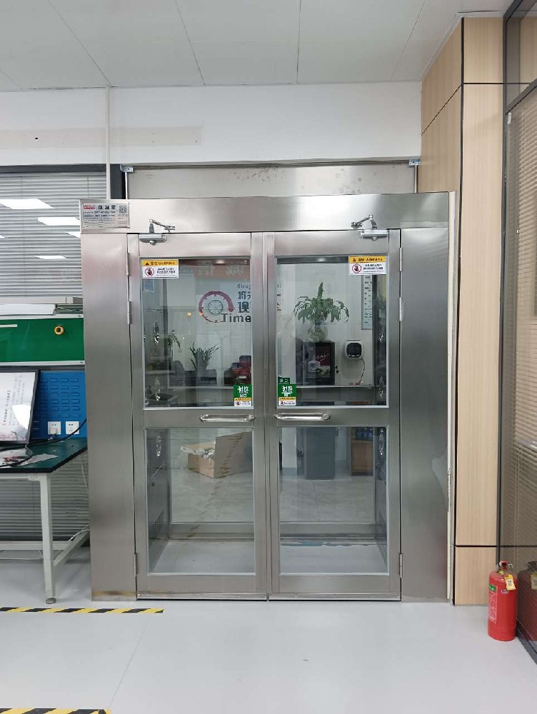 净化设备风淋室在车间中有什么用