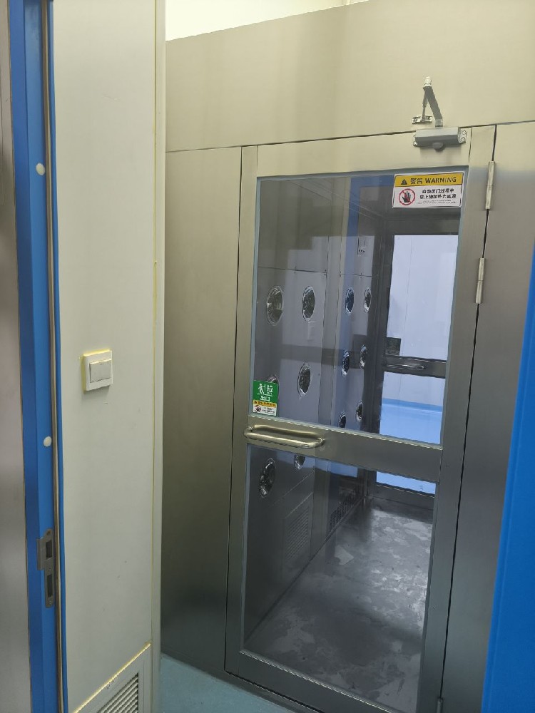 上海鼎拓建筑安装有限公司风淋室安装