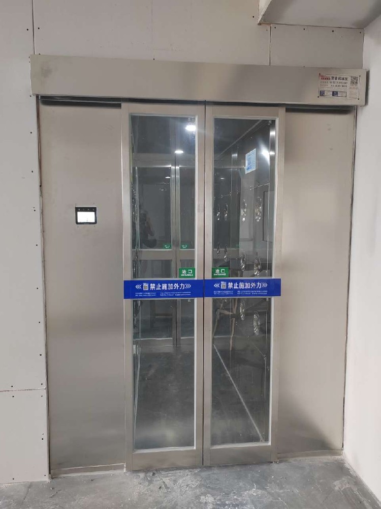史蒂夫医药江苏有限公司风淋室安装
