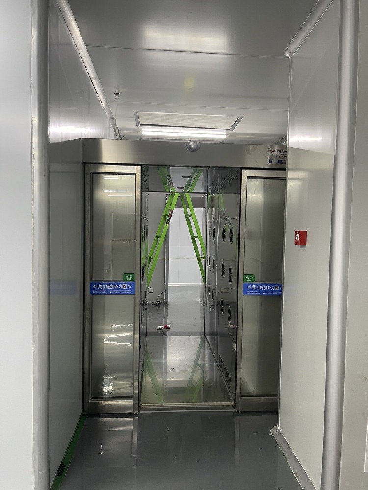 浙江中讯电子有限公司风淋室安装